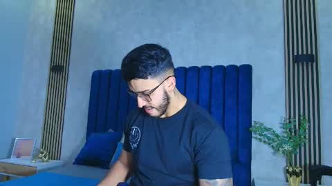 Snapshot of liam_kleiin chatting on 06-06-26, 11:15 LIAM KLEIN online show from 06-06-26, 11:15