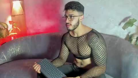 Snapshot of liam_kleiin chatting on 06-18-26, 11:36 LIAM KLEIN online show from 06-18-26, 11:36