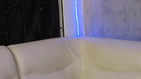 liam_knight online show from 11-28-25, 02:03