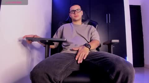 Liam online show from 03-21-26, 06:18