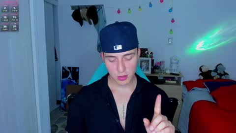 liam online show from 01-21-25, 04:32