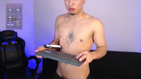 Liam online show from 11-24-25, 03:28