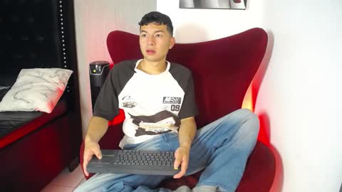 Snapshot of liam_sean chatting on 02-15-26, 11:52 Liam online show from 02-15-26, 11:52