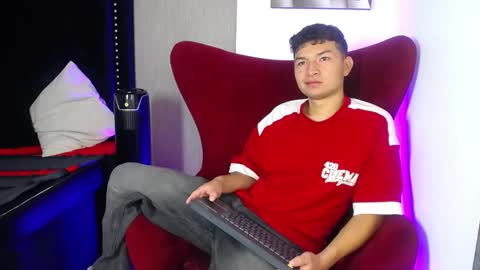 Snapshot of liam_sean chatting on 02-24-26, 12:14 Liam online show from 02-24-26, 12:14