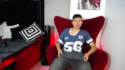 Snapshot of liam_sean chatting on 03-01-26, 12:40 Liam online show from 03-01-26, 12:40