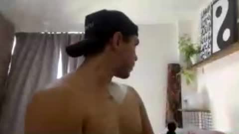 Snapshot of liam_walk chatting on 06-15-26, 03:03 Liam online show from 06-15-26, 03:03