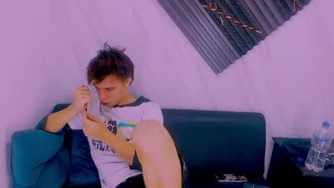 liam_york online show from 04-15-26, 04:52