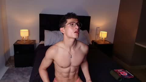 Snapshot of liam_your_boy chatting on 01-13-26, 11:43 Liam online show from 01-13-26, 11:43