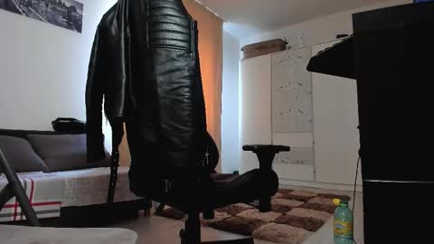 Liam online show from 02-05-26, 07:46