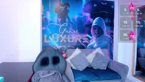 Lia online show from 12-04-25, 11:19