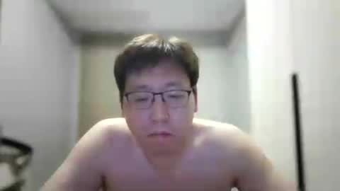 Snapshot of liamasia chatting on 06-19-26, 06:12 liamasia online show from 06-19-26, 06:12