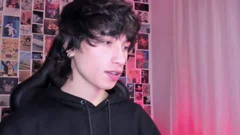 Liam online show from 01-14-25, 03:32