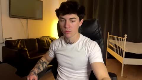 Liam online show from 01-16-26, 02:32