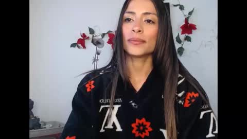 Lia Miller online show from 12-11-24, 01:28