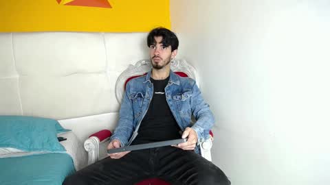 LiamLuxe online show from 12-13-24, 12:17