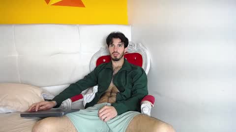 LiamLuxe online show from 12-14-24, 04:09