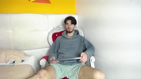 LiamLuxe online show from 12-21-24, 03:42