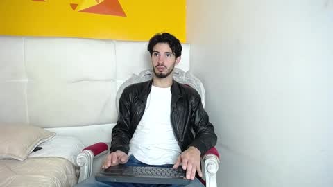 LiamLuxe online show from 12-26-24, 12:16