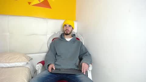LiamLuxe online show from 12-27-24, 06:53