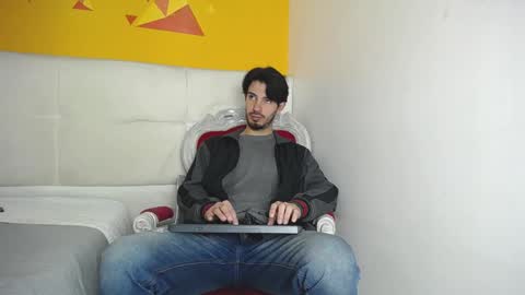 LiamLuxe online show from 01-18-25, 12:15