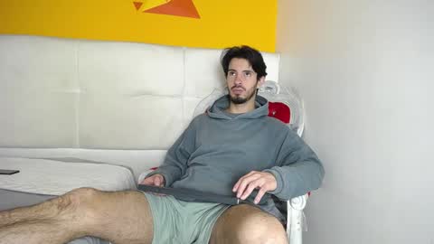 LiamLuxe online show from 01-26-25, 12:33