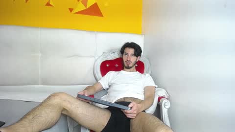 LiamLuxe online show from 01-30-25, 06:21
