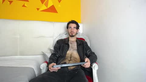 LiamLuxe online show from 02-08-25, 03:21