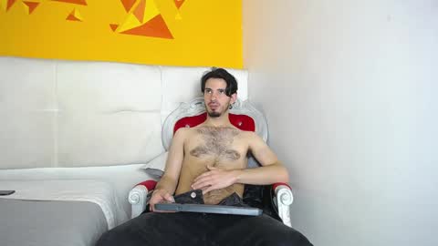 LiamLuxe online show from 02-08-25, 06:22