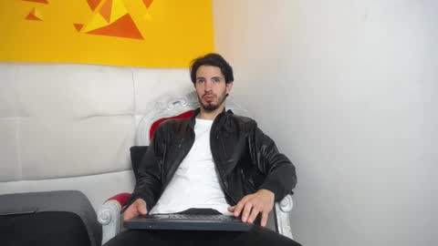 LiamLuxe online show from 02-14-25, 12:47