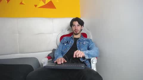 LiamLuxe online show from 02-24-25, 03:31