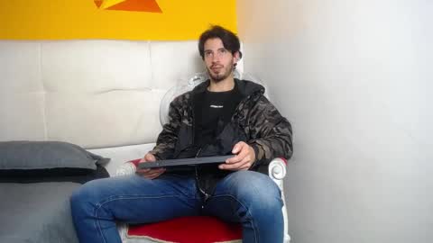 LiamLuxe online show from 02-28-25, 06:52