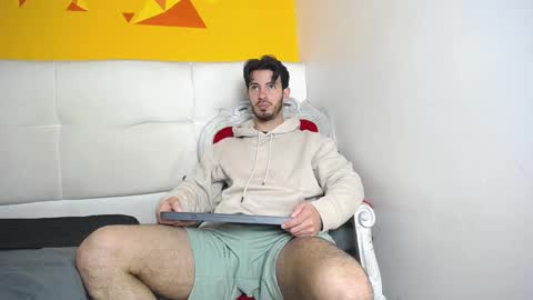 LiamLuxe online show from 03-07-25, 04:11