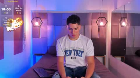 Snapshot of liamnovak chatting on 11-28-25, 12:08 Liam online show from 11-28-25, 12:08