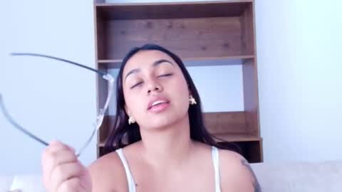 Lia online show from 10-13-25, 01:55