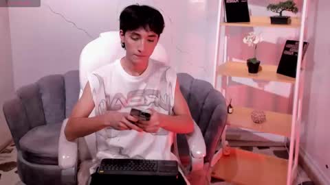 Liam Page online show from 10-22-25, 09:25
