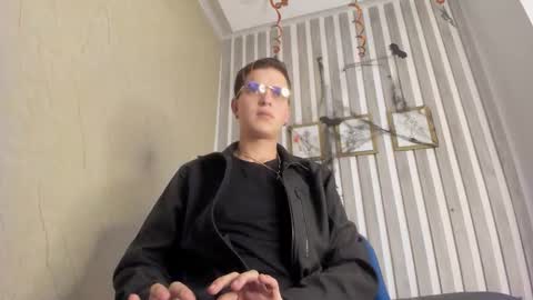 Liam Vega online show from 10-18-25, 03:20