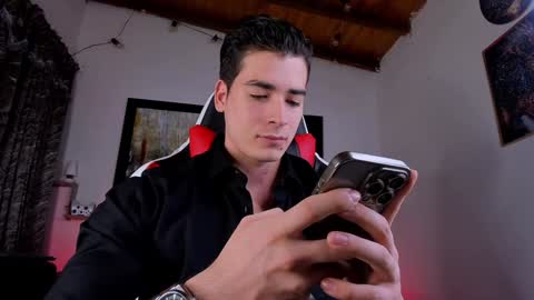 liamwyatt_ online show from 01-01-25, 03:02