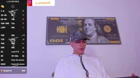 Snapshot of lian_23_ chatting on 12-23-24, 12:41    online show from 12-23-24, 12:41