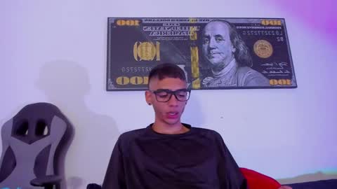 Snapshot of lian_23_ chatting on 02-11-25, 03:29    online show from 02-11-25, 03:29