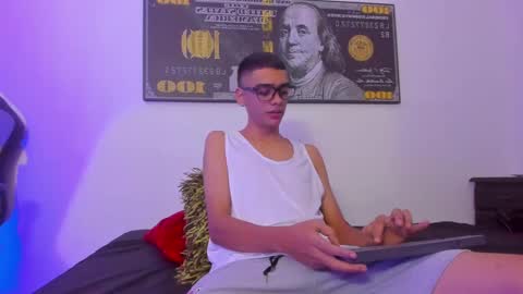 Snapshot of lian_23_ chatting on 03-12-25, 12:36    online show from 03-12-25, 12:36