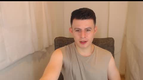 Snapshot of lian_eathan chatting on 01-09-26, 10:00 lian_eathan online show from 01-09-26, 10:00