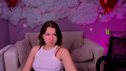 Snapshot of liana_best chatting on 06-27-26, 11:37 Li online show from 06-27-26, 11:37