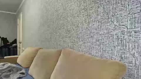 liana_diva online show from 10-13-25, 06:41