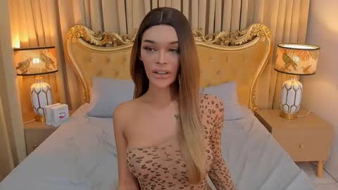 Snapshot of lianafoxontop chatting on 10-16-25, 05:03 lianafoxontop online show from 10-16-25, 05:03