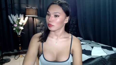 Snapshot of liane_mei chatting on 02-26-25, 09:32 Liane online show from 02-26-25, 09:32
