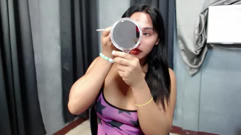 Snapshot of liane_mei chatting on 11-09-25, 11:25 Liane online show from 11-09-25, 11:25