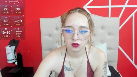 Lia Roberts online show from 12-29-24, 03:13