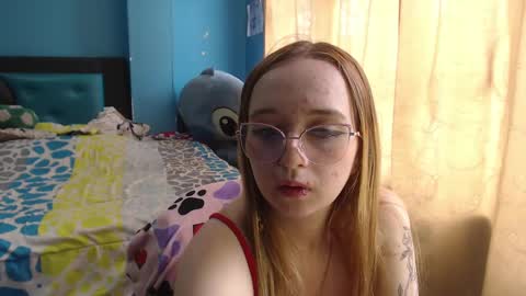 Lia Roberts online show from 02-07-25, 03:08