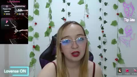 Lia Roberts online show from 02-13-26, 02:40
