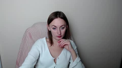 Lia online show from 02-16-26, 12:56